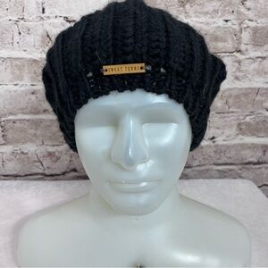Sweet Turns Women's Slouchy  Jo Beret, Black, One Size Wool NWOT